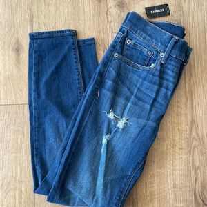 Express Distressed Cropped Jean Legging